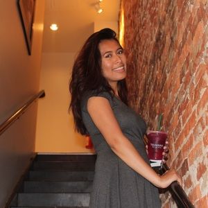 Meet your Posher, Aangelica